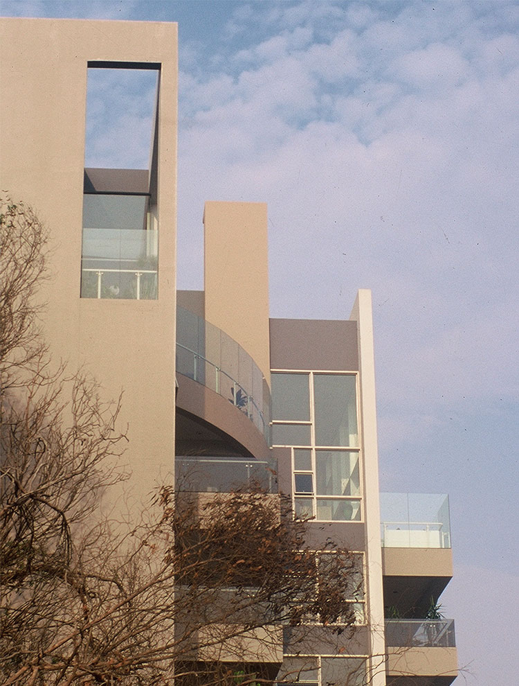 Edificio en Barranco - 398  año 1998